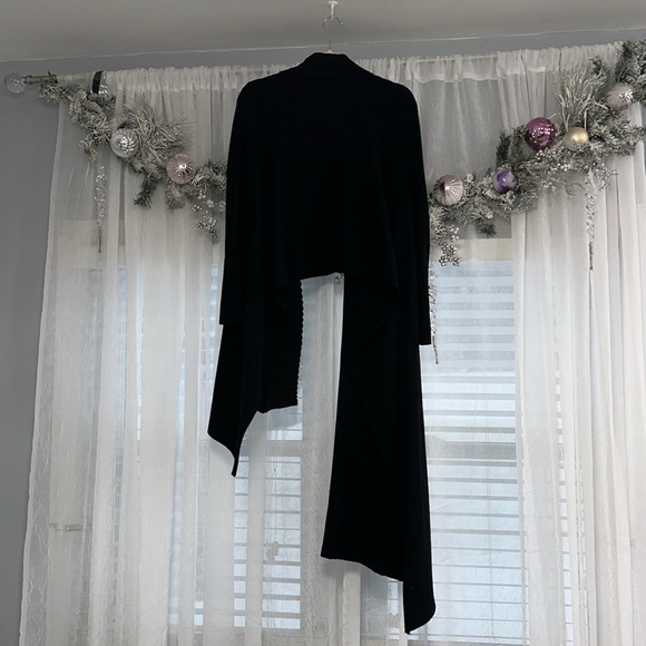 Armani Collezioni sweater - Picture 4 of 12